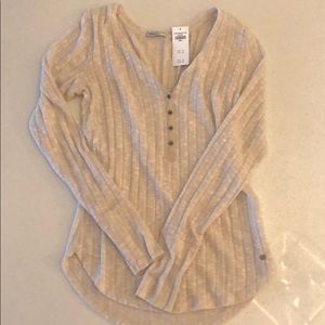 Abercrombie & Fitch cream Henley